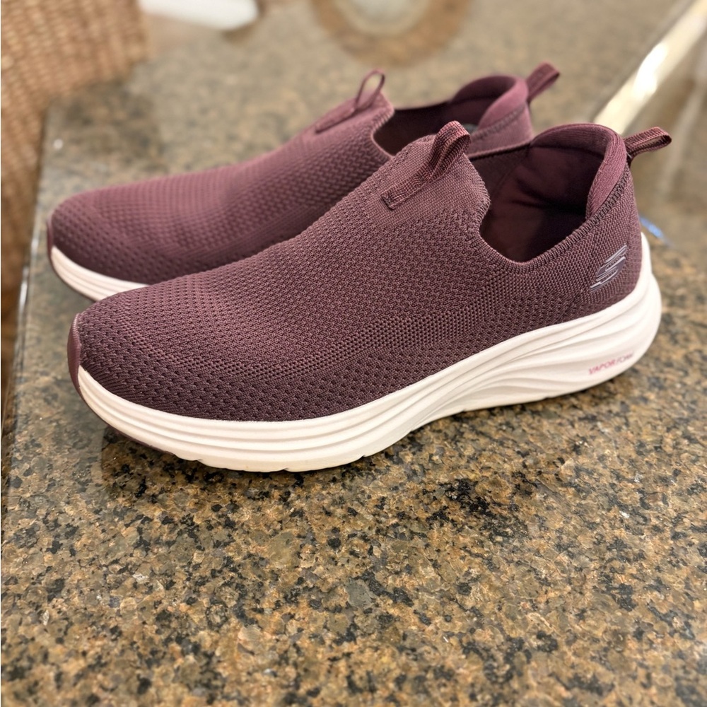 Skechers Women's Slip-On Sneakers in Plum Memory Foam size 9